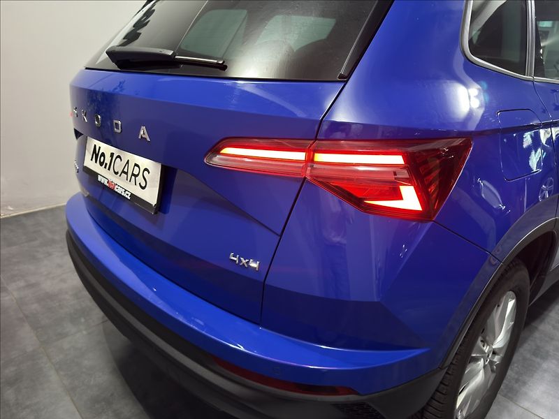 Škoda Karoq 2,0   TDI DSG 4X4 VIRTUAL ACC - fotka 28 z 33