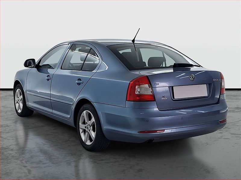 Škoda Octavia (2012) Elegance 1.6 TDI, Serv.kniha - fotka 4 z 16