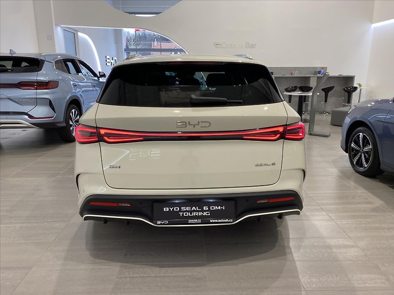 BYD Seal 6 (2025) 156 Kw Comfort Lite - fotka 3 z 18