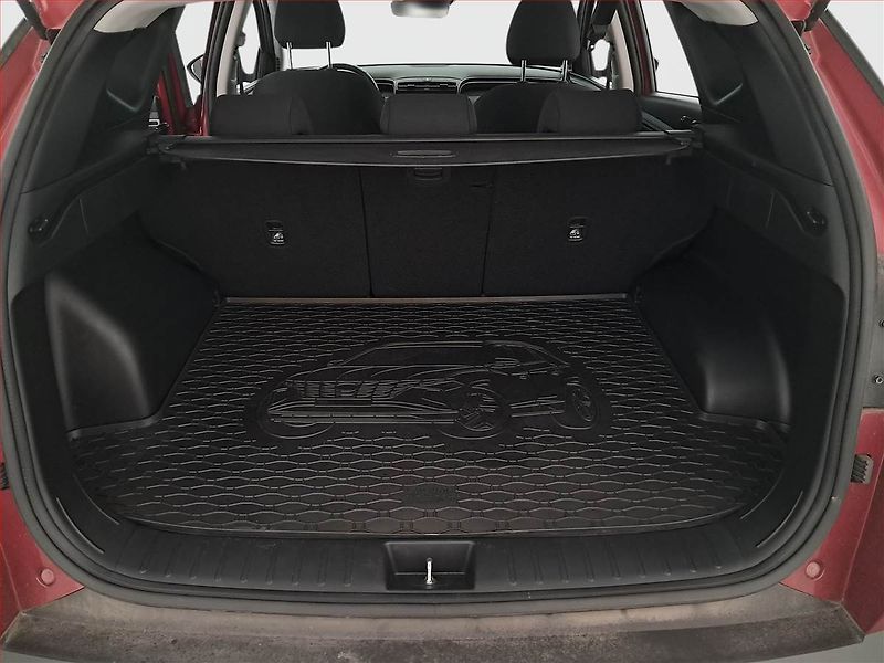 Hyundai Tucson (2022) 1.6 T-GDI - fotka 14 z 19