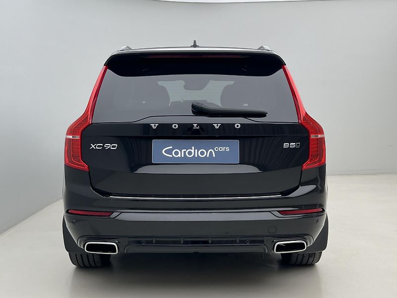 Volvo XC90 B5 AWD R-DESIGN AUT 7 MÍST - fotka 11 z 48