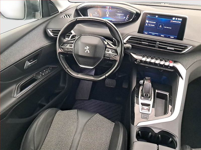 Peugeot 5008 (2019) 1.5 BlueHDi, Automat, 7 míst - fotka 7 z 20