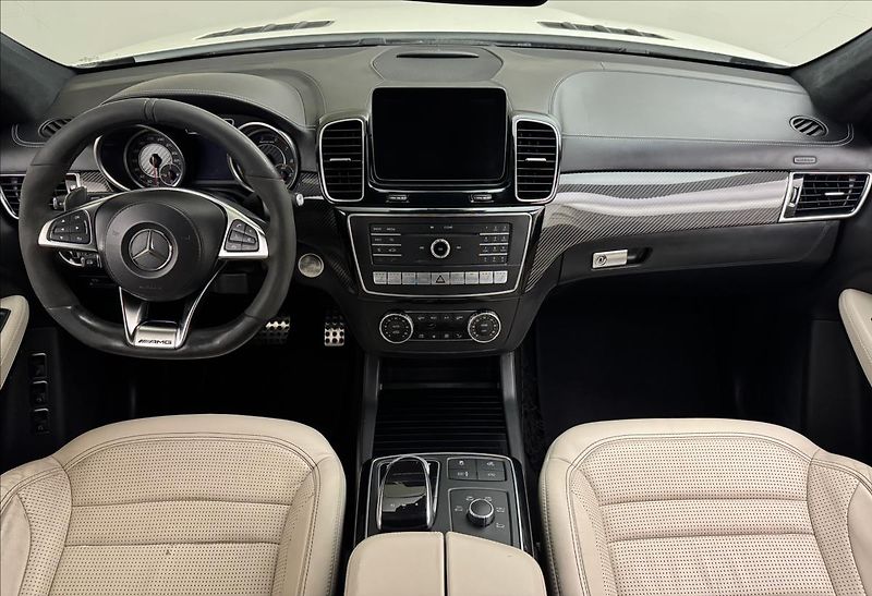 Mercedes-Benz GLS 5,5 63AMG DESIGNO NZTOP PANO - fotka 7 z 61