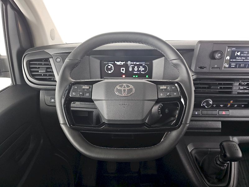 Toyota ProAce Verso (2025) 2.0D 106kW COMBI 8S - fotka 9 z 32
