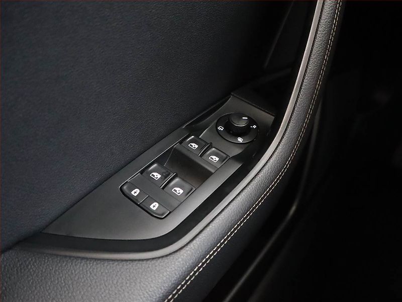 Škoda Superb (2020) 2.0 TDI - fotka 19 z 24