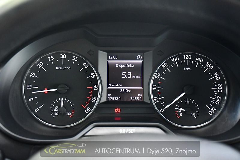 Škoda Octavia 2.0TDi PDC KESSY  - fotka 29 z 38