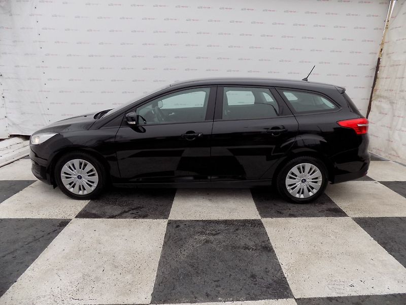 Ford Focus (2017) 1.0/Eco-Boost/Klimatizace/ - fotka 2 z 33