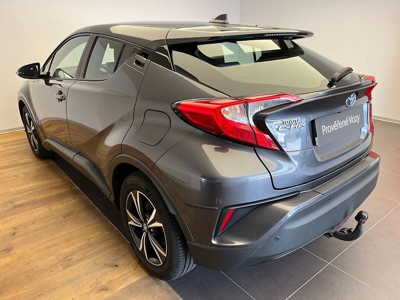 Toyota C-HR Hybrid 1.8 VVT-i E-CVT Active - fotka 6 z 21