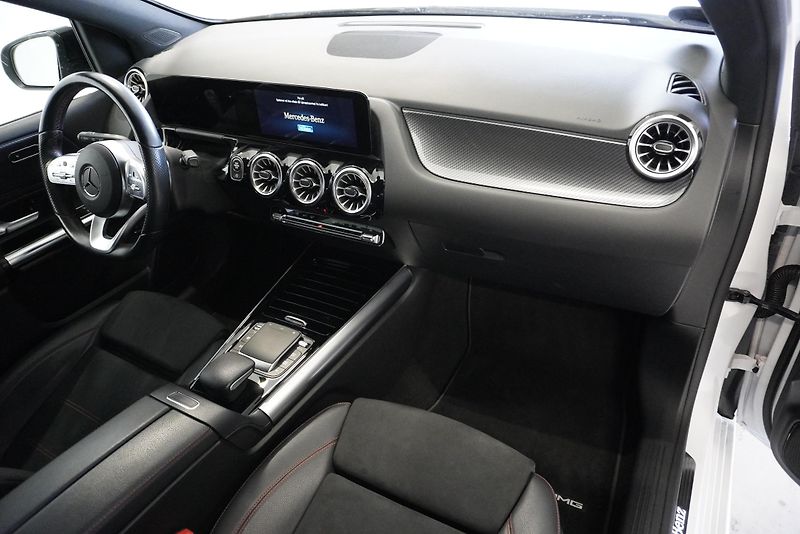 Mercedes-Benz Třídy B B 220d 140kW AMG line AUTOMAT8 - fotka 27 z 29