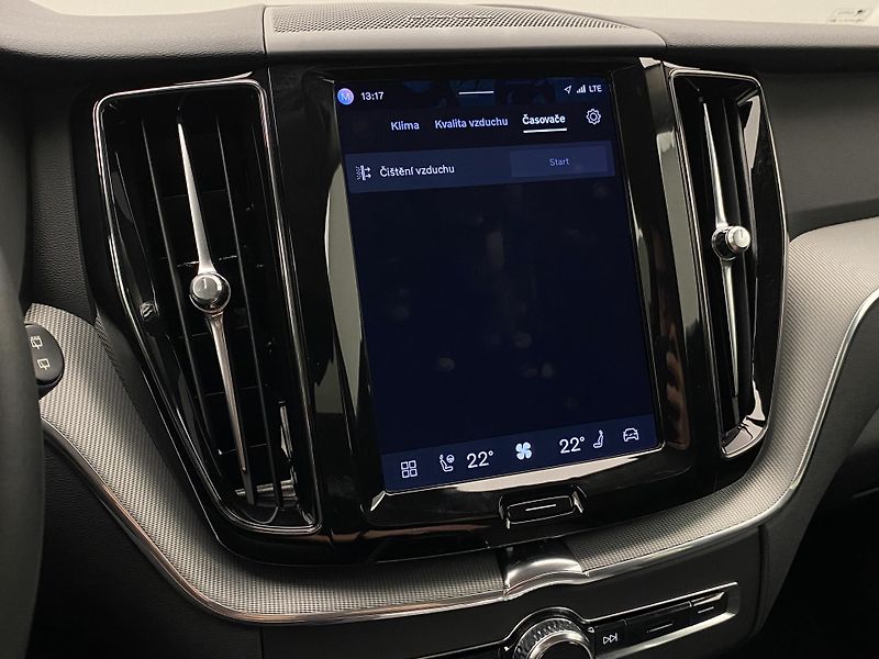 Volvo XC60 B4 AWD BRIGHT PLUS AUT - fotka 57 z 58
