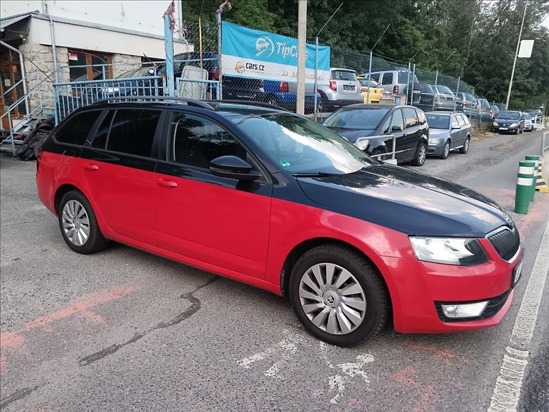 Škoda Octavia 2,0 TDi kombi  Ambition - fotka 14 z 20