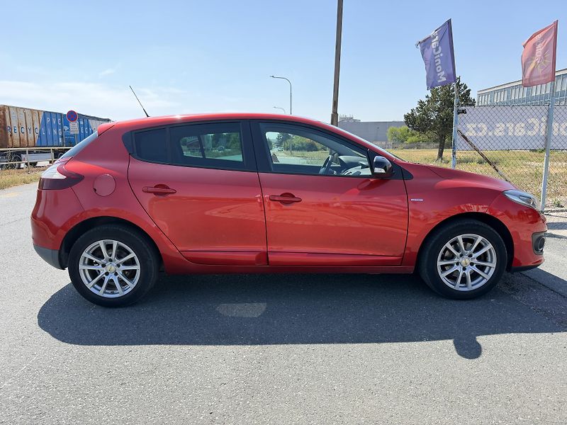 Renault Mégane (2015) 1.2 TCe 85kW ČR - fotka 4 z 40