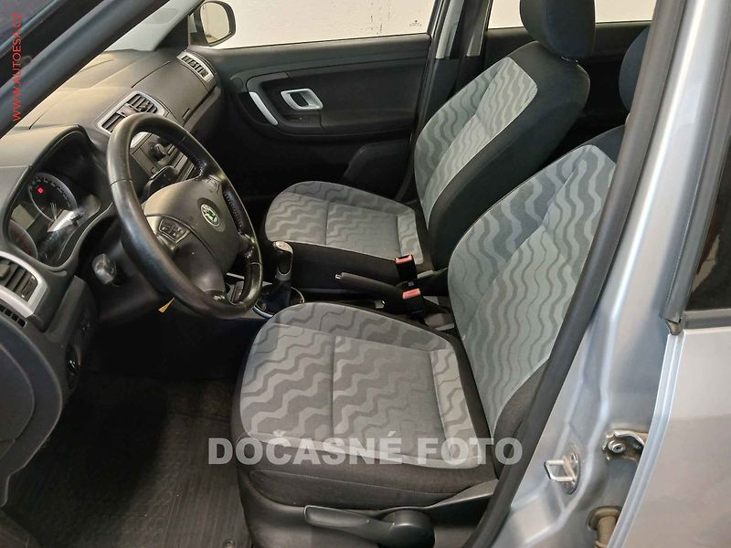 Škoda Fabia (2008) 1.2 i, ČR, servis.kniha - fotka 3 z 3