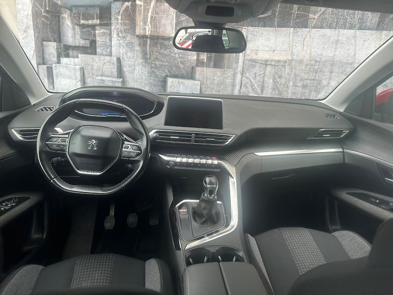 Peugeot 3008 (2021) 1.2PURETECH, 96KW, TEMP. - fotka 25 z 29