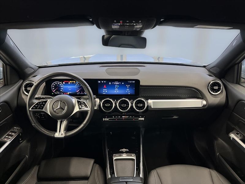 Mercedes-Benz GLB 200 d 4MATIC Progressive Line - fotka 13 z 22