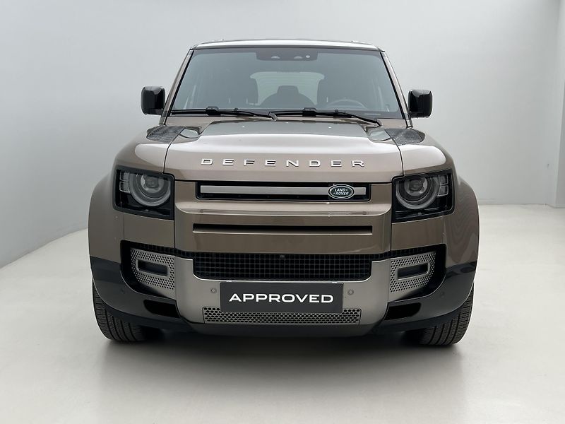 Land Rover Defender D250 SE X-DYNAMIC CZ 1. maj. - fotka 13 z 44