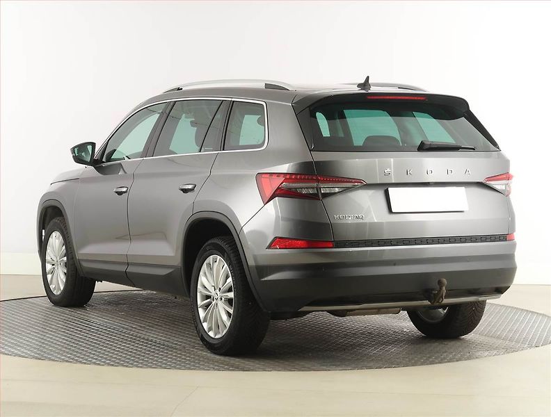 Škoda Kodiaq (2022) Style 2.0 TDI, digi klima - fotka 4 z 28