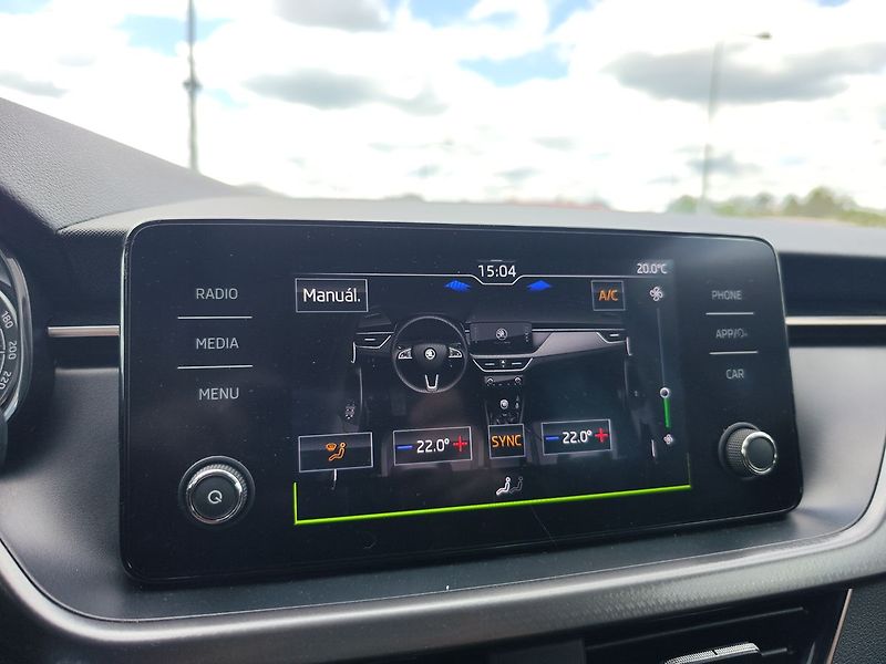 Škoda Scala 1.5 TSi/110kW Style DSG ČR - fotka 17 z 27