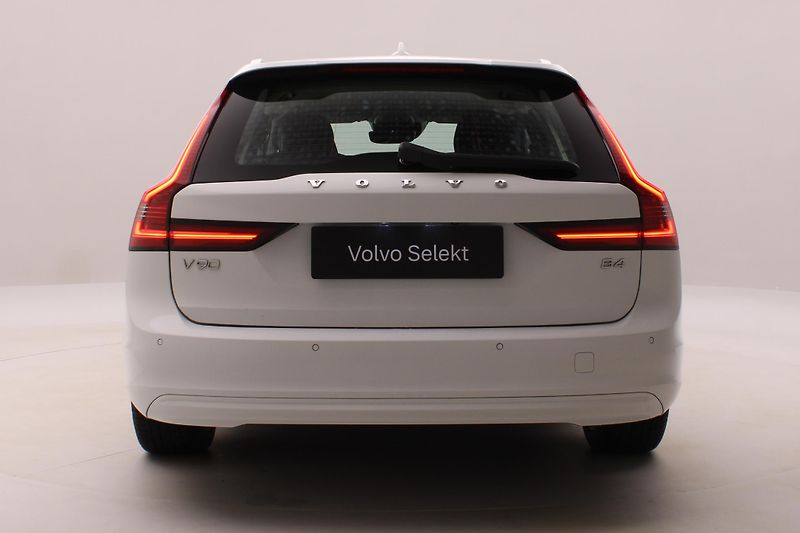 Volvo V90 B4 MOMENTUM AUT CZ - fotka 12 z 47