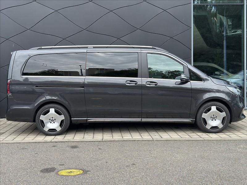 Mercedes-Benz Třídy V 2,0 300 d / Exclusive / XL / 4 - fotka 7 z 26