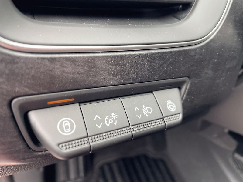 Renault Arkana (2026) Esprit Alpine E-Tech 145k - fotka 24 z 32