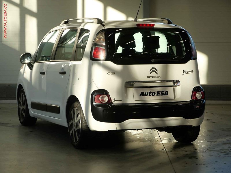 Citroën C3 Picasso (2013) 1.4i, ČR, AC, STK3/28 - fotka 6 z 17