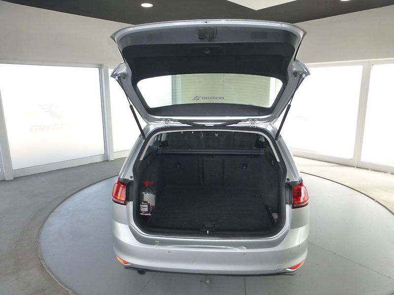 Volkswagen Golf (2013) 1,6TDI*81KW*VYHŘ.SEDADLA* - fotka 24 z 26