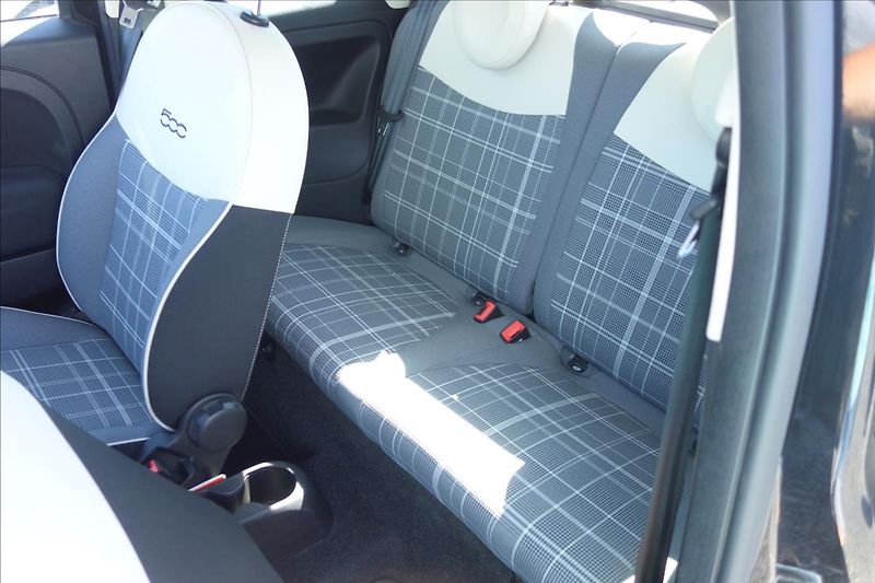 Fiat 500C 1,0 i BSG, SERVIS. KN., NAVI. - fotka 13 z 41