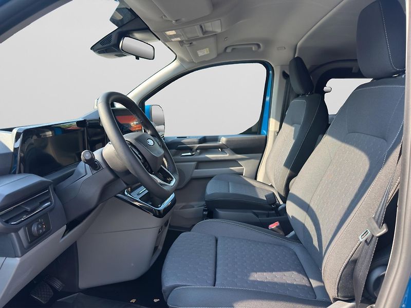 Ford Tourneo Custom (2026) 2,0 EcoBlue L2 TITANIUM - fotka 9 z 15