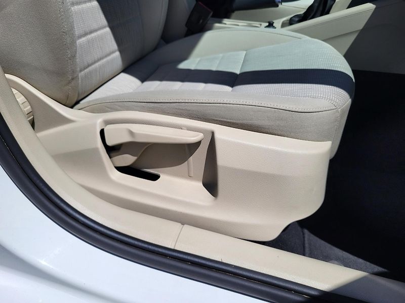 Škoda Octavia III combi 1.6 TDi 81kW STYLE - fotka 22 z 42
