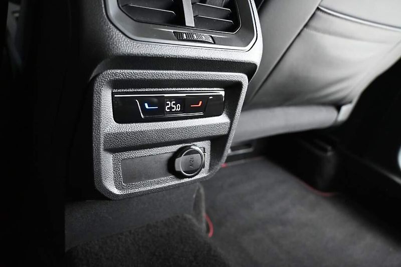 Volkswagen Tiguan (2022) 2.0 4Motion Urban Sport 147KW - fotka 26 z 32