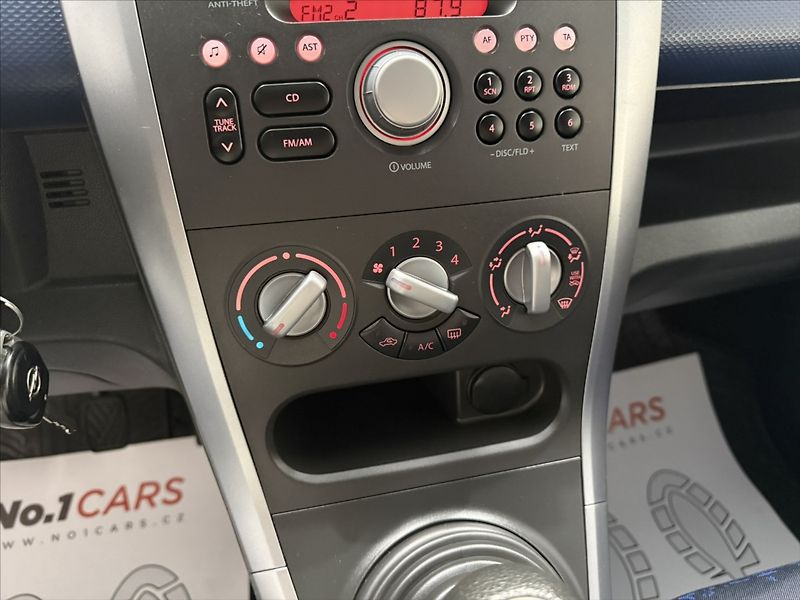 Opel Agila 1,0   i ECOFUEL 111TKM VÝHŘEV - fotka 13 z 29