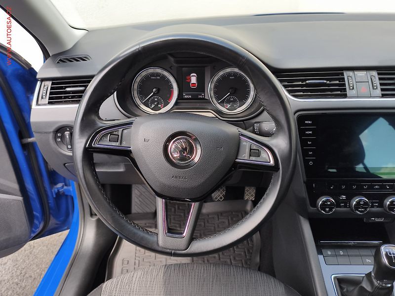 Škoda Octavia (2018) 2.0 TDi, ČR, Style, TZ, zmk. - fotka 10 z 21