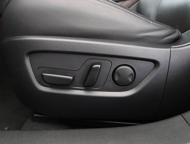 Mazda CX-30 (2022) Skyactiv-X 2.0 - fotka 20 z 22