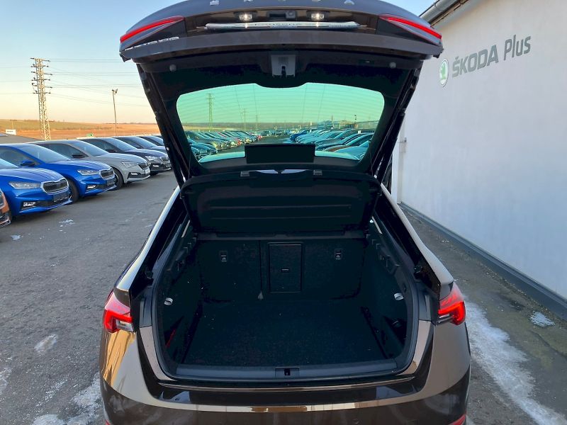 Škoda Octavia (2023) Style 2,0 TDI 110 kW  7 Automa - fotka 12 z 32