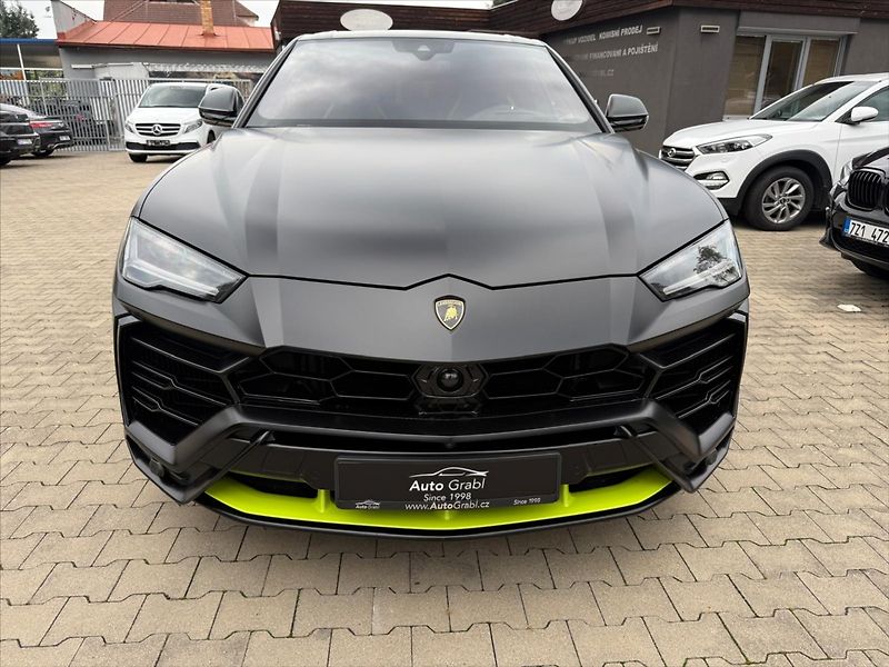 Lamborghini Urus 4.0 V8 Ceramic - fotka 4 z 25