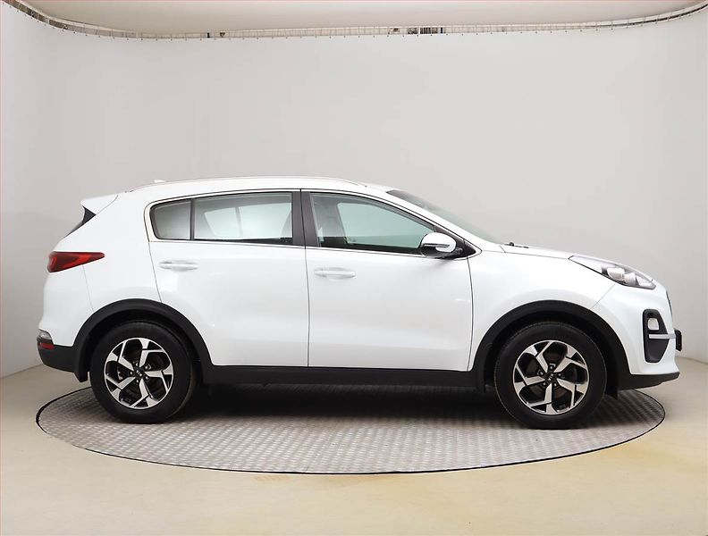 Kia Sportage (2019) 1.6 CRDi, Serv.kniha, Navi - fotka 6 z 24
