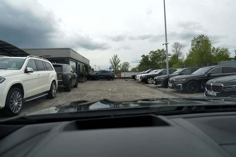 BMW Řada 8 M850i xDrive /Laser/530 PS - fotka 49 z 50
