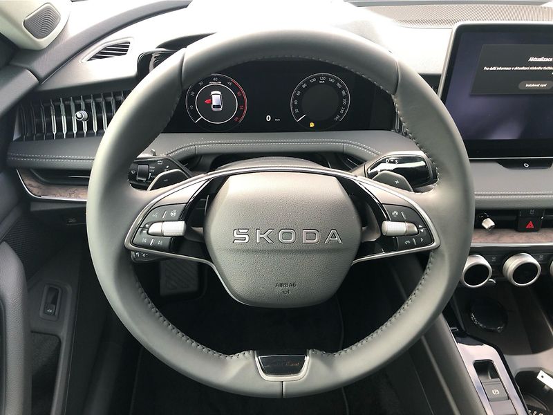Škoda Superb Combi - fotka 18 z 30