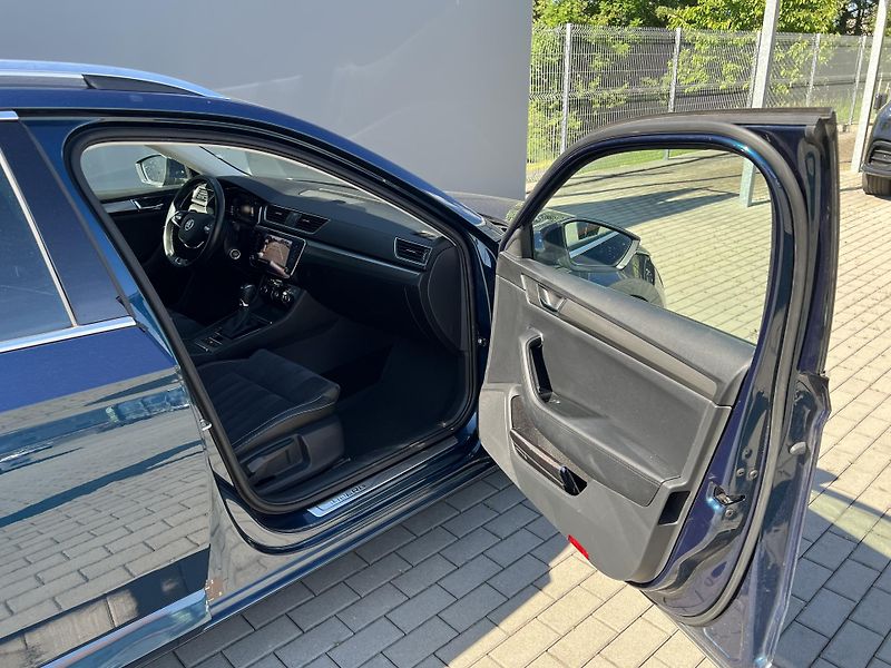 Škoda Superb 2.0TDi*110kw*DSG*Style - fotka 33 z 39
