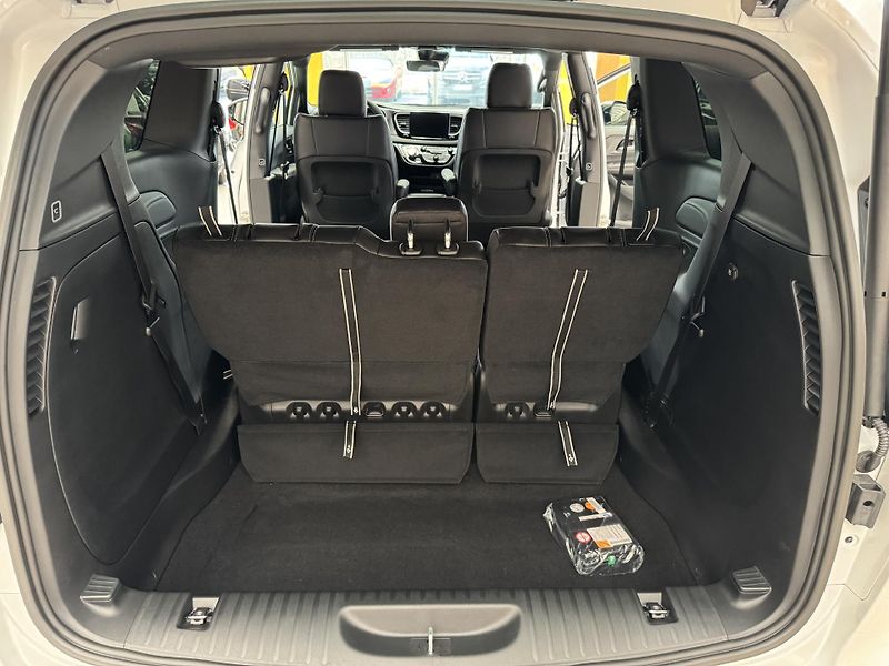 Chrysler Pacifica Grand Caravan SXT - fotka 23 z 57