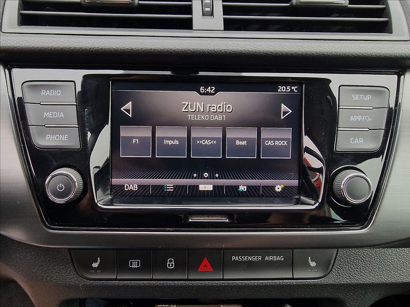 Škoda Fabia 1.0TSI Style, původ ČR,1.Maj. - fotka 25 z 48