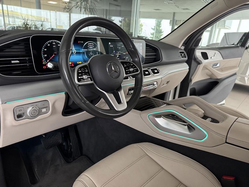 Mercedes-Benz GLE 300d 4M*AMG*AirMatic*REZERVACE - fotka 9 z 38