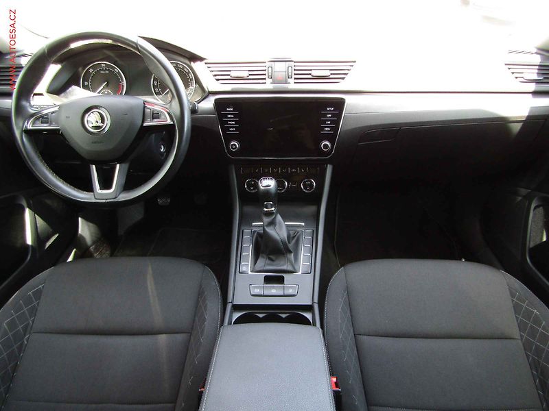 Škoda Superb (2019) 2.0TDi, ČR, Active - fotka 8 z 19