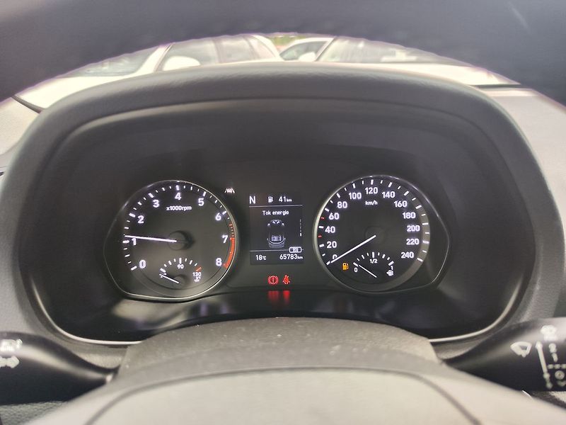 Hyundai i30 1.5 117kW Komfort - fotka 16 z 31