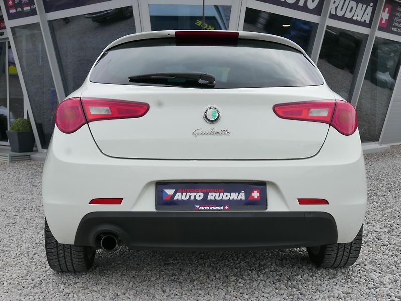 Alfa Romeo Giulietta 1,4T 120PS ČR - fotka 7 z 32
