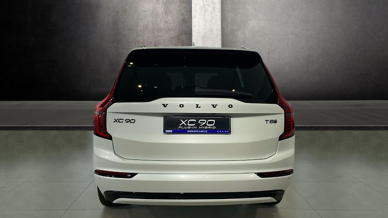 Volvo XC90 (2026) ULTRA BLACK EDITION, T8 AWD, 1 - fotka 6 z 15