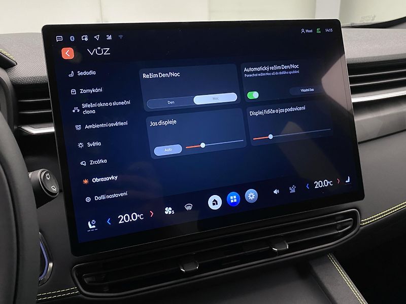 Lynk & Co 01 (2025) MORE PHEV AUT CZ 1.maj - fotka 73 z 95