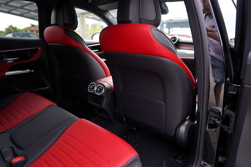Mercedes-Benz GLC 220d AMG coupe/4Matic/ČR - fotka 29 z 44
