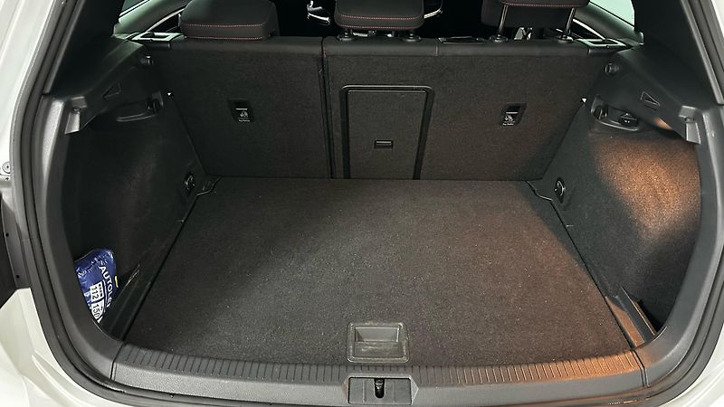 Volkswagen Golf RECARO / REMUS / TOP STAV - fotka 21 z 43